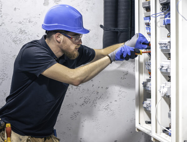 Reliable Electrical Panel Change Services In Miami, FL