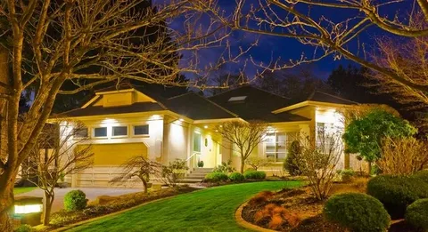 Who Offers Outdoor Lighting Services in West Miami, FL?