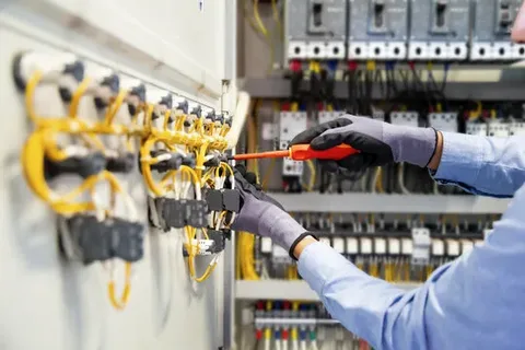 Best Electrical Rewiring Services in Miami, FL