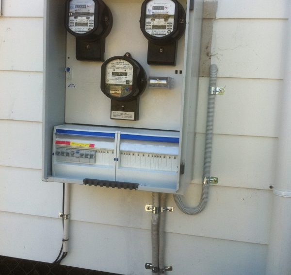 imgi_211_Main-Switch-board-replacement